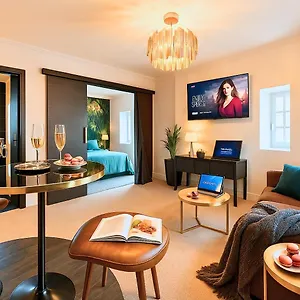 Appart'Hotel Chaleureux Au Coeur De Tullins - Le Roitelet Tullins